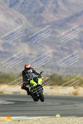 media/Jan-13-2024-SoCal Trackdays (Sat) [[9c032fe5aa]]/Turn 14 (10am)/